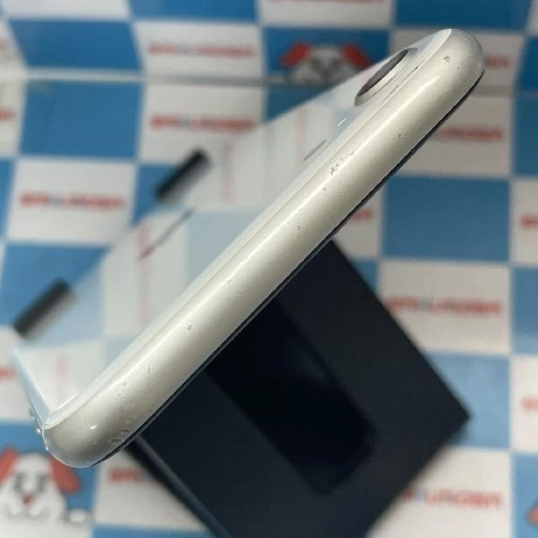 iPhoneSE 第2世代 docomo版SIMフリー 128GB MXD12J/A A2296 ホワイト