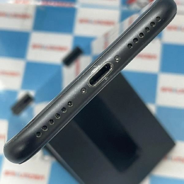 iPhoneSE 第2世代 au版SIMフリー 128GB MHGT3J/A A2296 ブラック