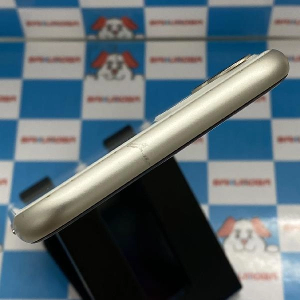 iPhone11 au版SIMフリー 64GB MHDC3J/A A2221 美品 ホワイト