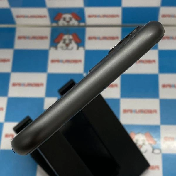 iPhone11 au版SIMフリー 64GB MWLT2J/A A2221 極美品 ブラック