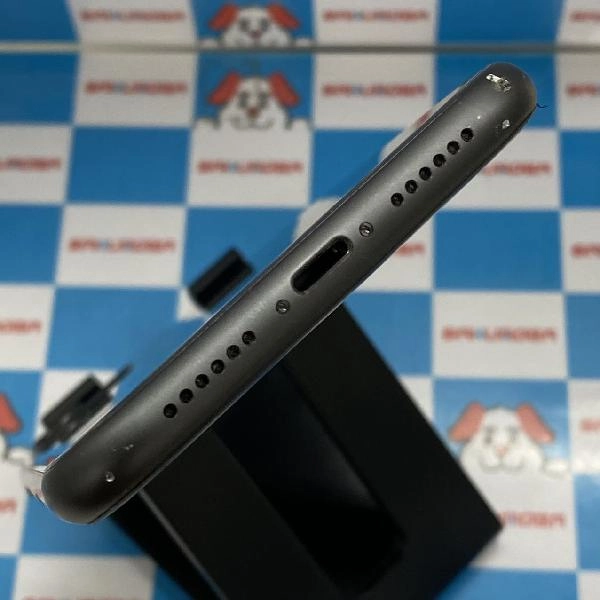 iPhone11 au版SIMフリー 64GB MWLT2J/A A2221 美品 ブラック