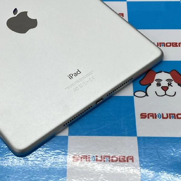 iPad Air 第2世代 docomo 32GB MNVQ2J/A A1567 美品 シルバー