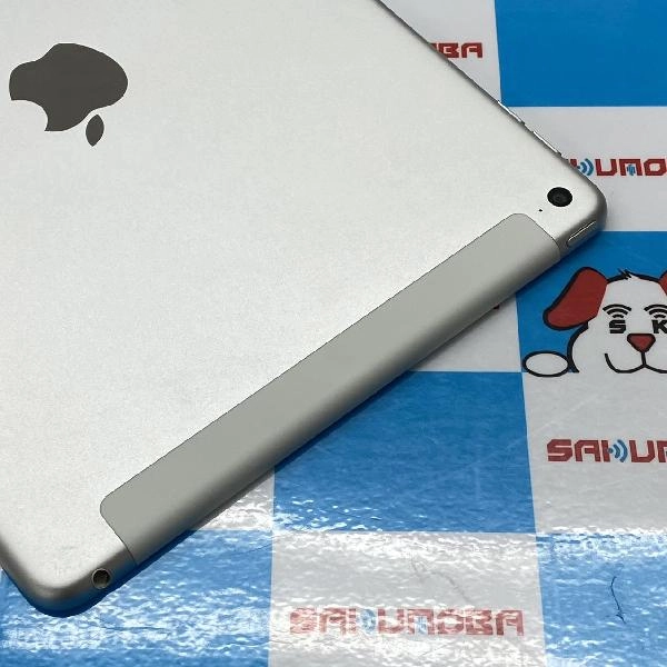 iPad Air 第2世代 docomo 32GB MNVQ2J/A A1567 美品 シルバー