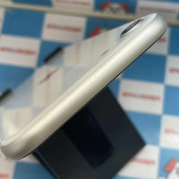 iPhoneSE 第2世代 SoftBank版SIMフリー 64GB MHGQ3J/A A2296 ホワイト