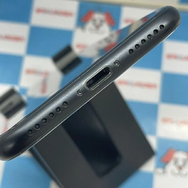 iPhoneSE 第3世代 docomo版SIMフリー 128GB MMYF3J/A A2782