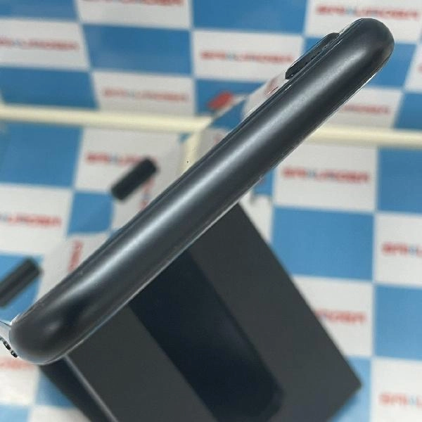 iPhoneSE 第3世代 SoftBank版SIMフリー 64GB MMYC3J/A A2782