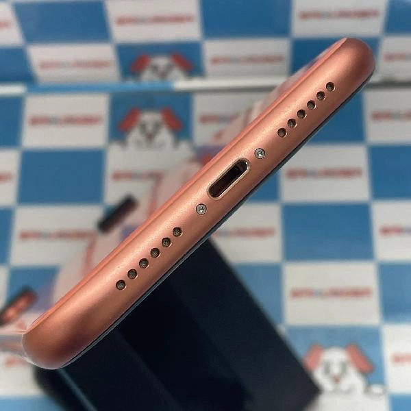 iPhoneXR au版SIMフリー 64GB MT0A2J/A A2106 極美品