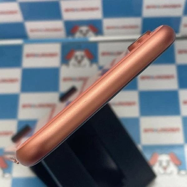 iPhoneXR au版SIMフリー 64GB MT0A2J/A A2106 極美品