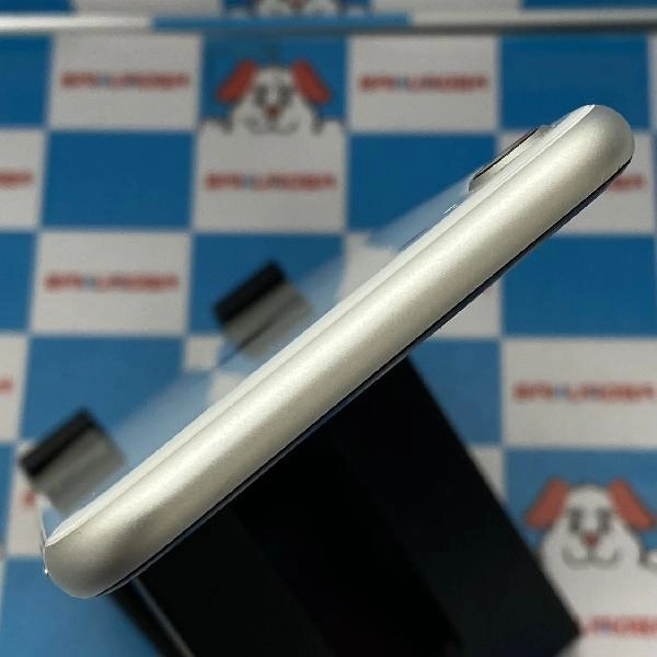 iPhoneSE 第2世代 docomo版SIMフリー 128GB MHGU3J/A A2296 訳あり品 ホワイト