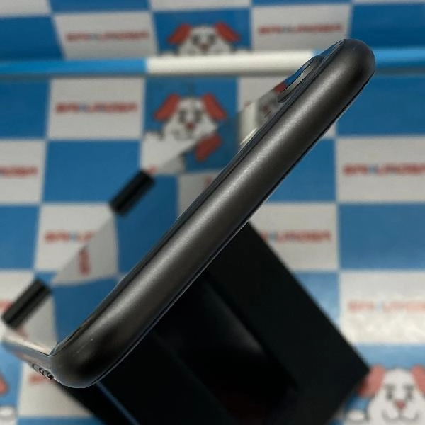 iPhone8 docomo版SIMフリー 256GB MQ842J/A A1906 美品