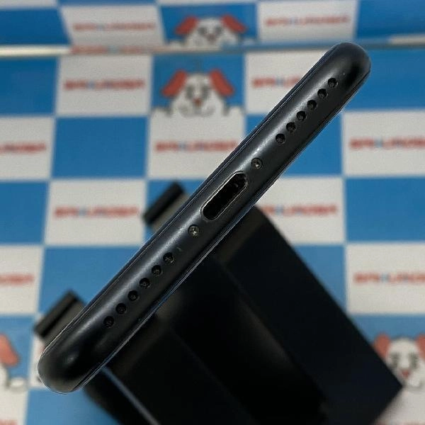 iPhoneSE 第3世代 au版SIMフリー 64GB MMYC3J/A A2782