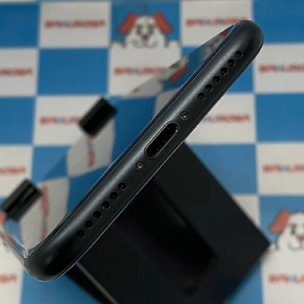 iPhoneSE 第3世代 SoftBank版SIMフリー 64GB MMYC3J/A A2782 新品同様品