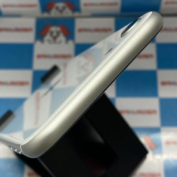 iPhoneSE 第2世代 au版SIMフリー 64GB MX9T2J/A A2296 極美品 ホワイト