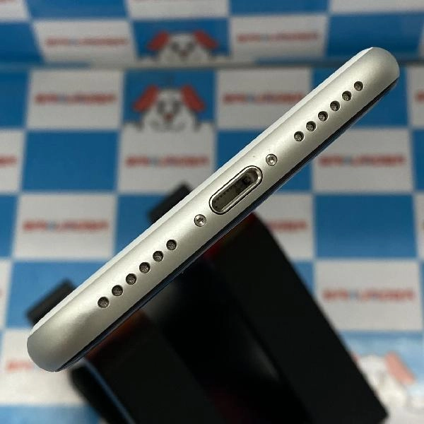 iPhoneSE 第2世代 au版SIMフリー 64GB MX9T2J/A A2296 極美品 ホワイト