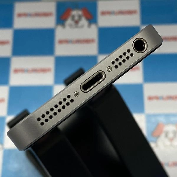 iPhoneSE SoftBank版SIMフリー 32GB MP822J/A A1723 美品