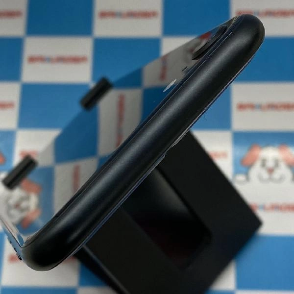 iPhoneSE 第3世代 docomo版SIMフリー 64GB MMYC3J/A A2782 美品