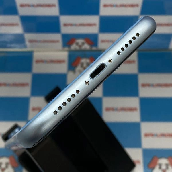 iPhoneXR au版SIMフリー 64GB MT0E2J/A A2106