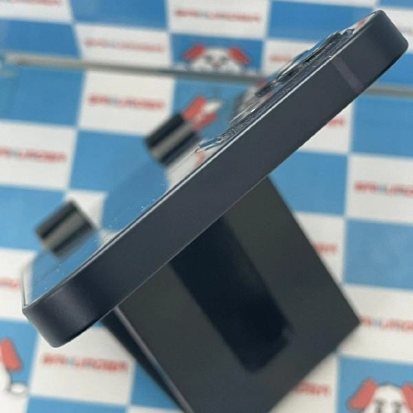 iPhone12 docomo版SIMフリー 256GB MGJ03J/A A2402 極美品 ブラック