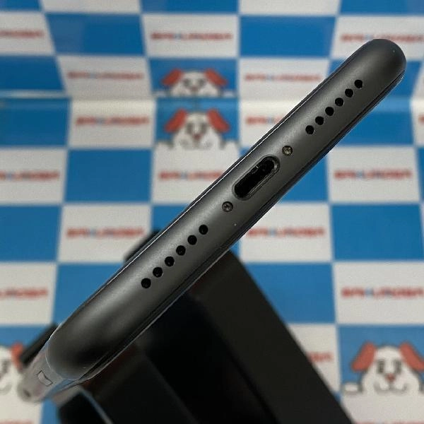 iPhone11 au版SIMフリー 64GB MWLT2J/A A2221 極美品 ブラック