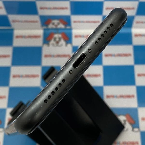 iPhone11 docomo版SIMフリー 64GB MWLT2J/A A2221 ブラック