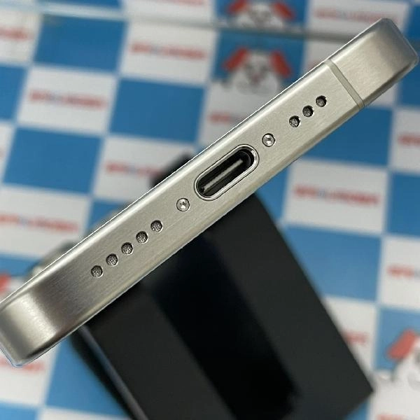 iPhone15 Pro Apple版SIMフリー 256GB MTUD3J/A A3101 新品同様 No 商品カラー