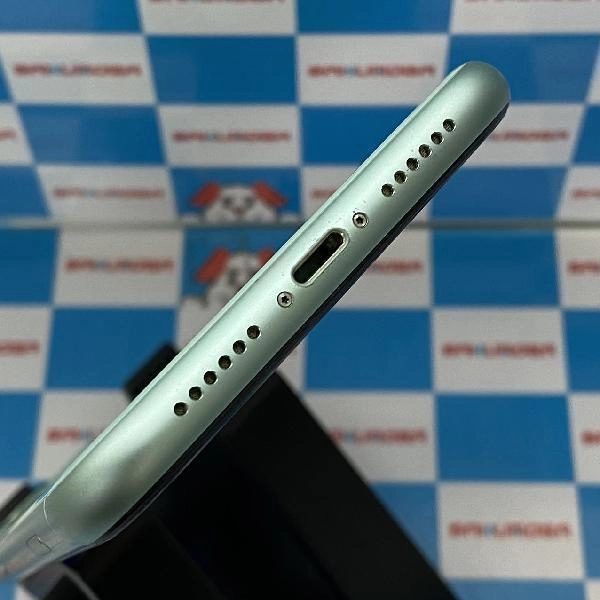 iPhone11 au版SIMフリー 128GB MWM62J/A A2221 美品 グリーン