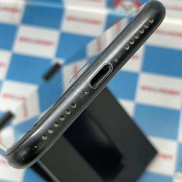 iPhoneSE 第2世代 au版SIMフリー 128GB MHGT3J/A A2296 ブラック