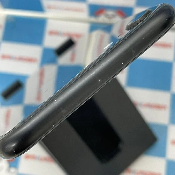 iPhoneSE 第2世代 au版SIMフリー 128GB MHGT3J/A A2296 ブラック