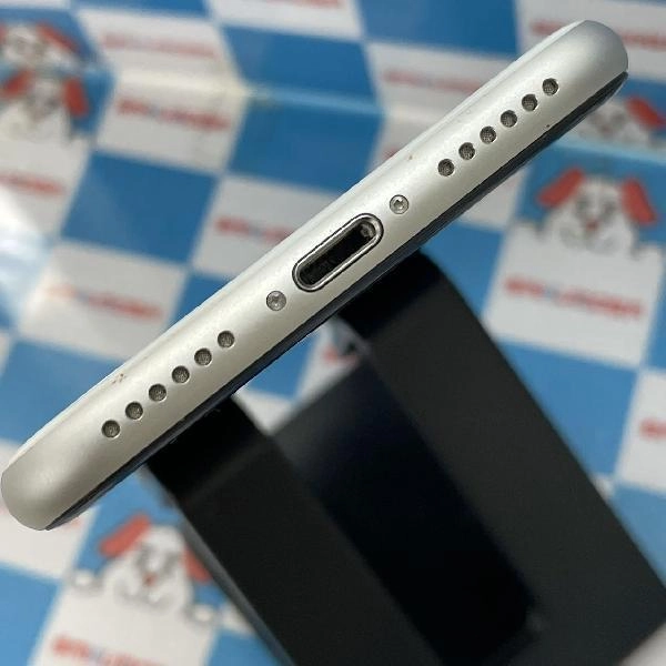 iPhoneSE 第2世代 au版SIMフリー 128GB MXD12J/A A2296 ホワイト