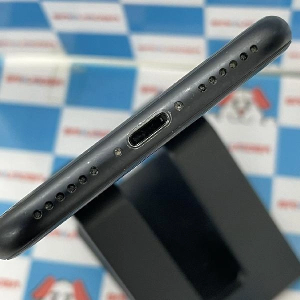 iPhoneSE 第2世代 SoftBank版SIMフリー 64GB MHGP3J/A A2296 ブラック