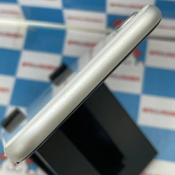 iPhoneSE 第2世代 SoftBank版SIMフリー 64GB MX9T2J/A A2296 ホワイト