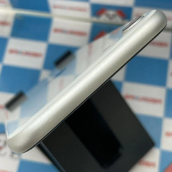 iPhoneSE 第2世代 SoftBank版SIMフリー 64GB MHGQ3J/A A2296 ホワイト