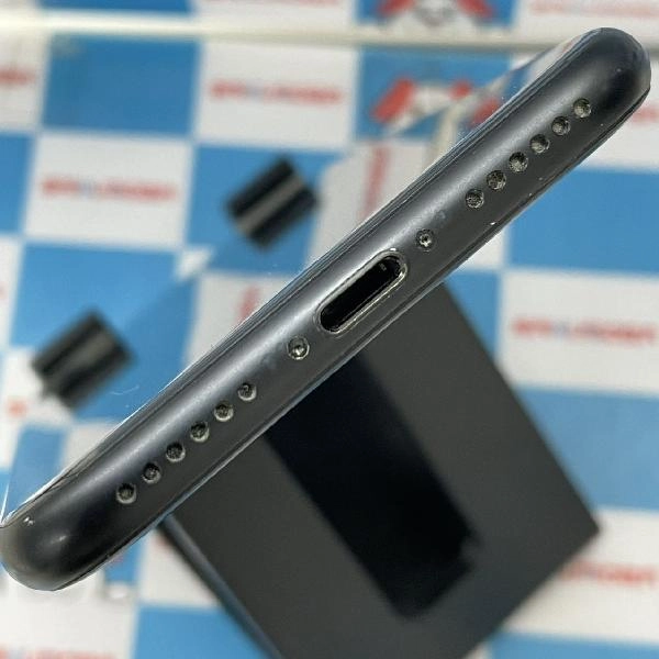 iPhoneSE 第2世代 au版SIMフリー 64GB MX9R2J/A A2296 ブラック