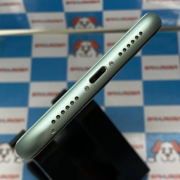 iPhone11 au版SIMフリー 128GB MWM62J/A A2221 美品 グリーン