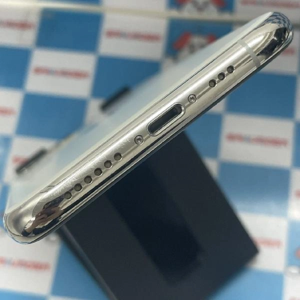 iPhone11 Pro au版SIMフリー 64GB MWC32J/A A2215