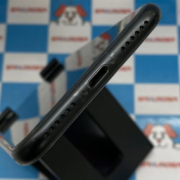 iPhoneSE 第2世代 au版SIMフリー 64GB MHGP3J/A A2296 ブラック