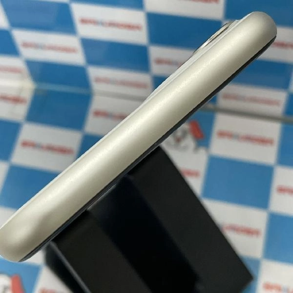 iPhone11 SoftBank版SIMフリー 64GB MWLU2J/A A2221 ホワイト