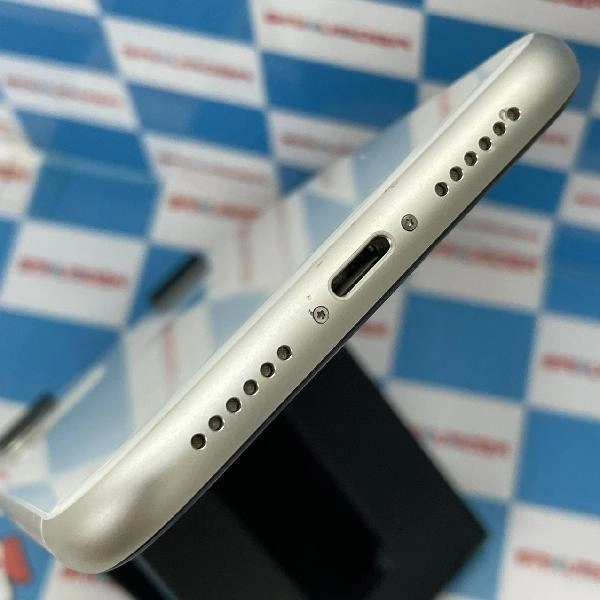 iPhone11 SoftBank版SIMフリー 64GB MWLU2J/A A2221 ホワイト