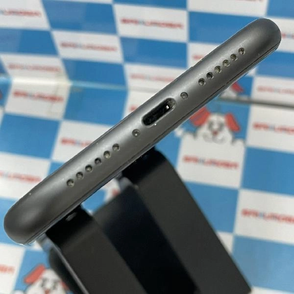 iPhone11 au版SIMフリー 128GB MWM22J/A A2221 美品 ホワイト