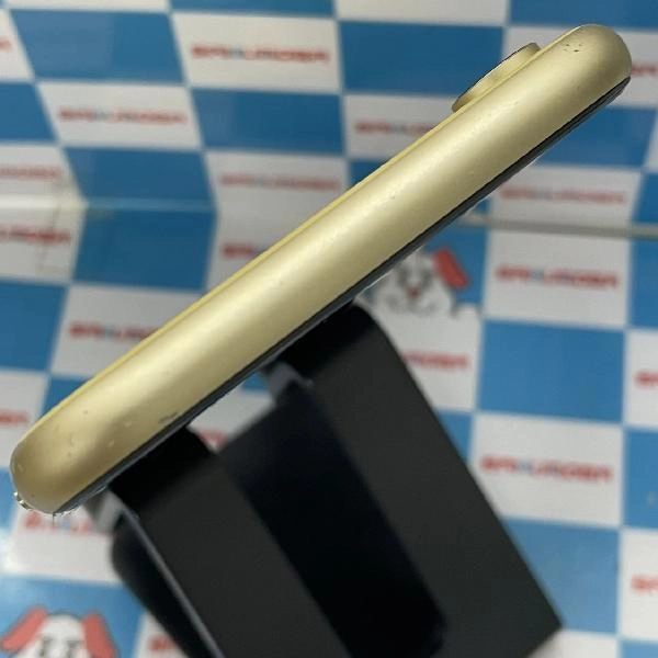 iPhoneXR au版SIMフリー 64GB MT082J/A A2106