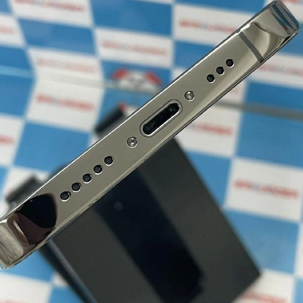 iPhone12 Pro au版SIMフリー 512GB MGMF3J/A A2406 極美品 グラファイト