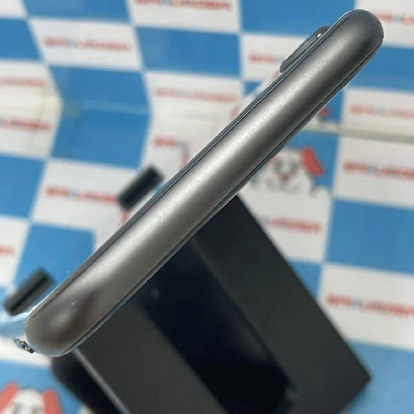 iPhone8 au版SIMフリー 256GB MQ842J/A A1906 スペースグレイ