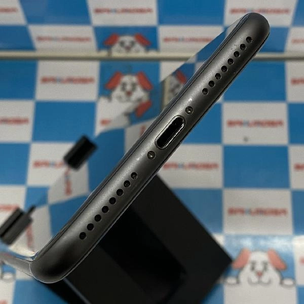 iPhone8 Plus au版SIMフリー 64GB MQ9K2J/A A1898