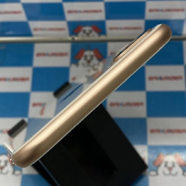 iPhone8 Plus au版SIMフリー 64GB MQ9M2J/A A1898 極美品