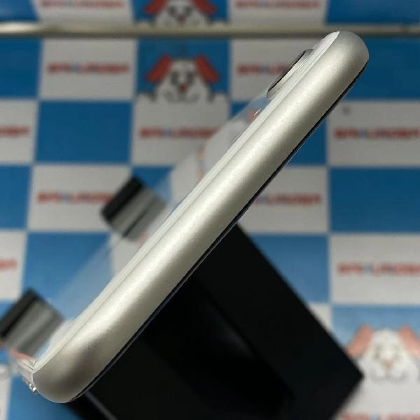 iPhoneSE 第2世代 SoftBank版SIMフリー 128GB MHGU3J/A A2296 極美品 ホワイト