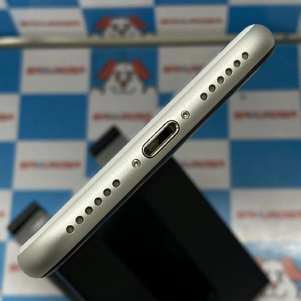 iPhoneSE 第2世代 au版SIMフリー 64GB MX9T2J/A A2296 極美品 ホワイト