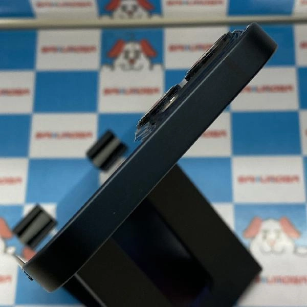 iPhone13 au版SIMフリー 128GB MLNC3J/A A2631 美品