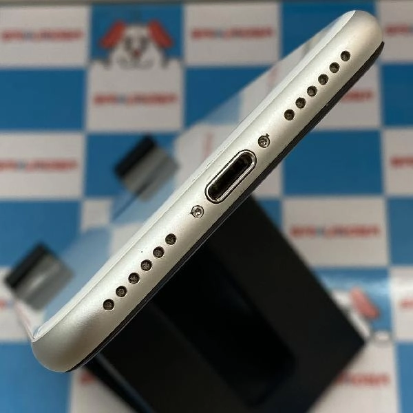 iPhoneSE 第2世代 Apple版SIMフリー 64GB MX9T2J/A A2296 極美品 ホワイト