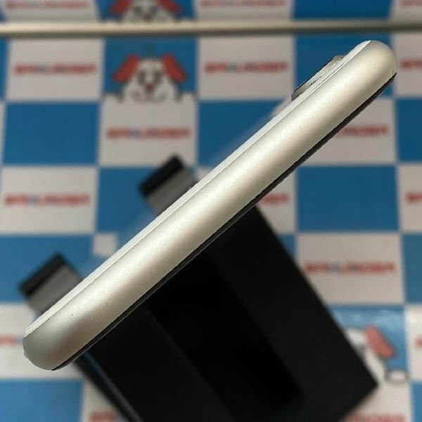iPhoneSE 第2世代 Apple版SIMフリー 64GB MX9T2J/A A2296 極美品 ホワイト
