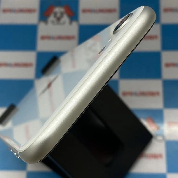 iPhoneSE 第2世代 Apple版SIMフリー 128GB MHGU3J/A A2296 極美品 ホワイト